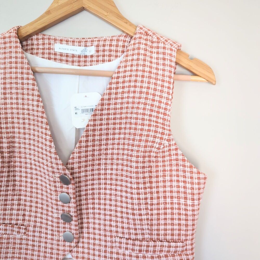 Altar'd State NWT Check Plaid Micro Vest Rust Button Front Large Preppy Menswear - Picture 2 of 9